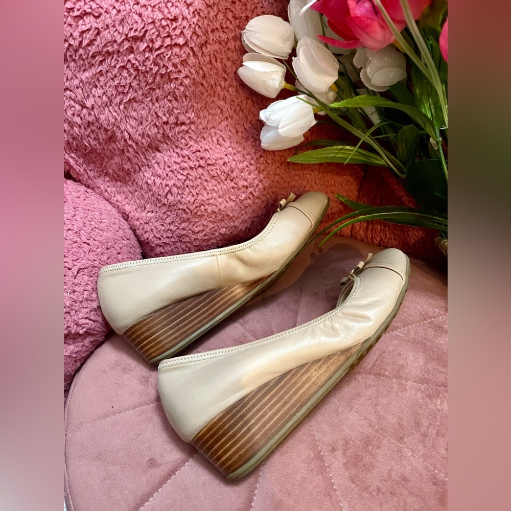 💖 Pre-Loved sandal close toe size 6 color nude - Picture 5 of 9